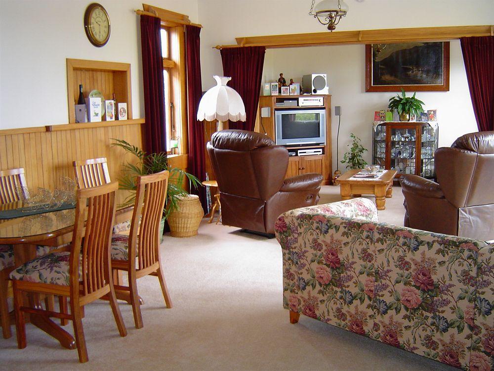 Renwick Olde Mill House B&B & Bike2Wine Cycle Hire מראה חיצוני תמונה