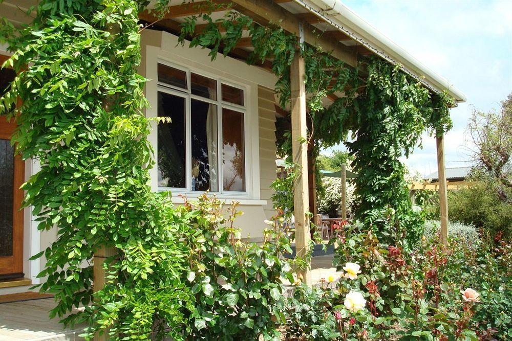 Renwick Olde Mill House B&B & Bike2Wine Cycle Hire מראה חיצוני תמונה