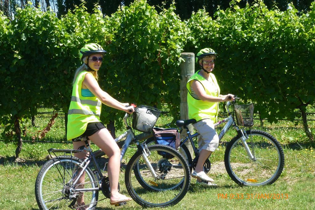 Renwick Olde Mill House B&B & Bike2Wine Cycle Hire מראה חיצוני תמונה