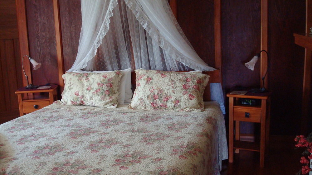 Renwick Olde Mill House B&B & Bike2Wine Cycle Hire מראה חיצוני תמונה