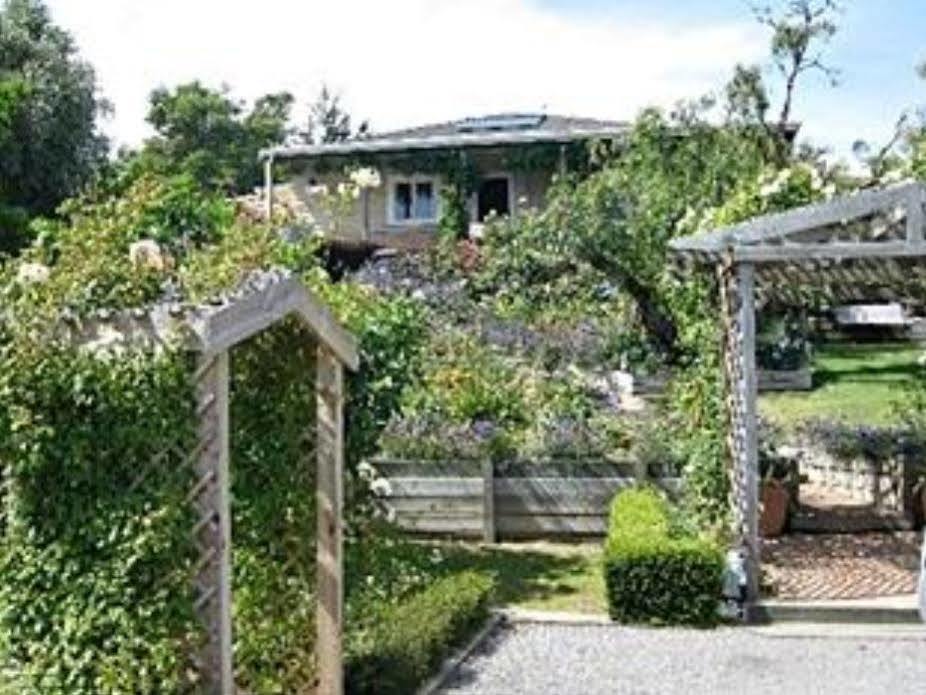 Renwick Olde Mill House B&B & Bike2Wine Cycle Hire מראה חיצוני תמונה